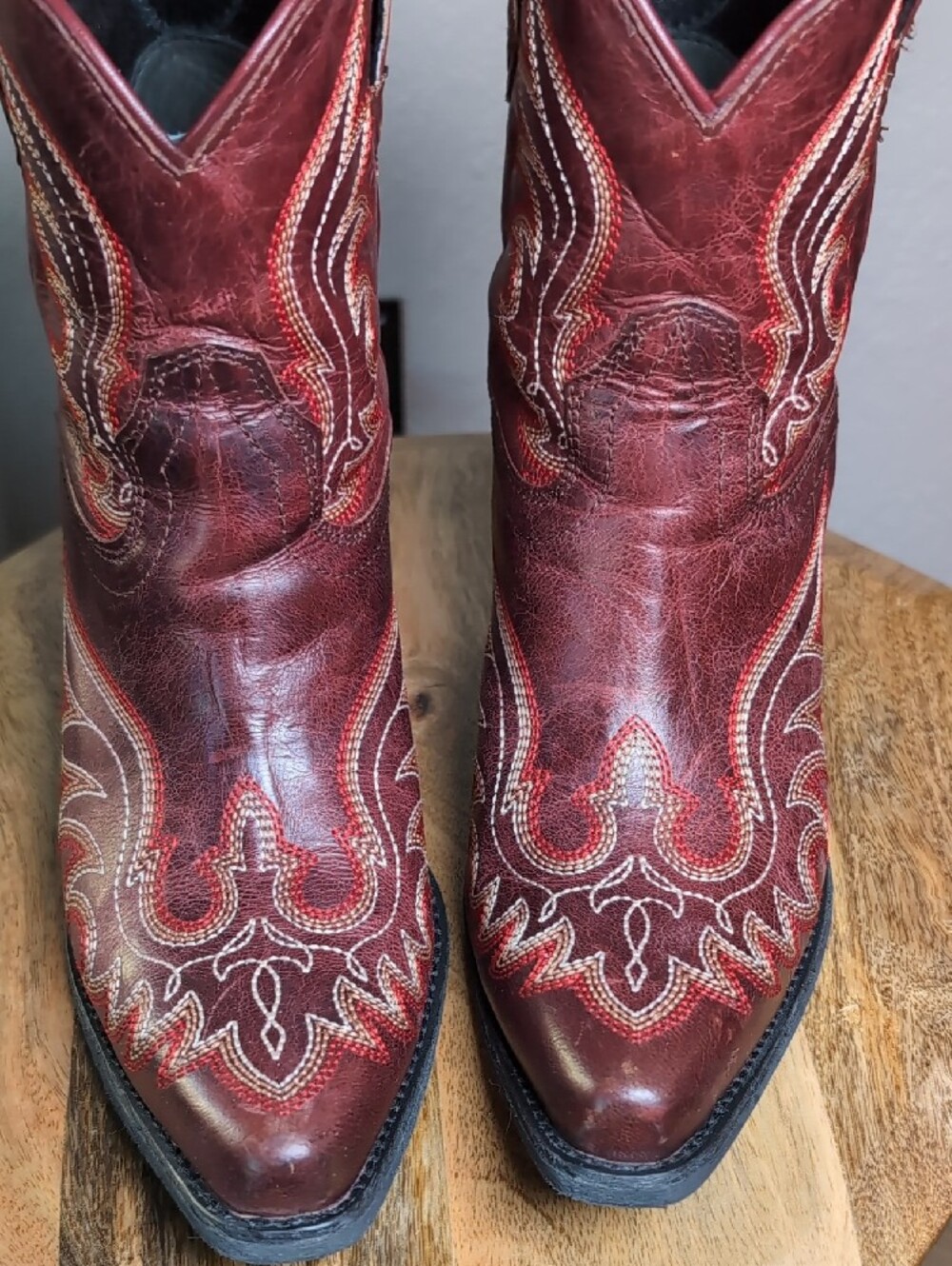 Ariat Women's Chandler Snip Toe Western Cowgirl Boot - Picture 8 of 10